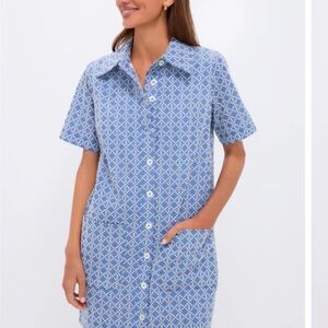 Tuckernuck POMANDER PLACE
Denim Embroidered Lacie Dress